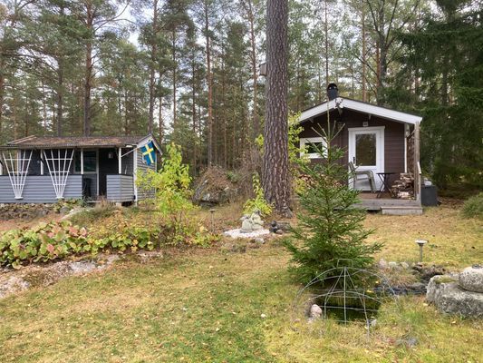 Trevlig timmerstuga i underbar natur - Bild 13