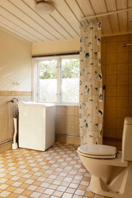 Stuga vid Tofta Strand nära bad, affär, restaurang - Bild 10