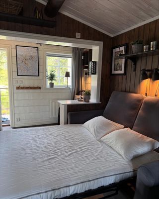 Mysig välutrustad och hundvänlig stuga i Storhogna - Bild 9