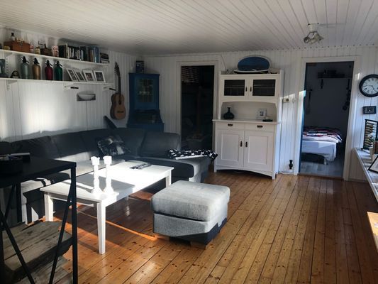 Sjönära stuga på ö i Roslagen (roddbåt ingår) - Bild 8