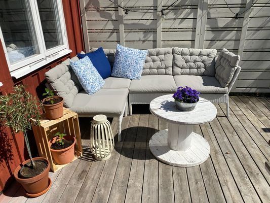 Sjönära stuga på ö i Roslagen (roddbåt ingår)