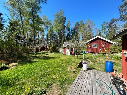 Sjönära stuga på ö i Roslagen (roddbåt ingår) - Bild 29