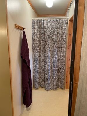 Genuin fjällstuga med skidspår från knuten - Bild 18