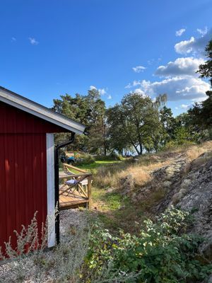 Bild 4 på Liten mysig sjönära stuga
