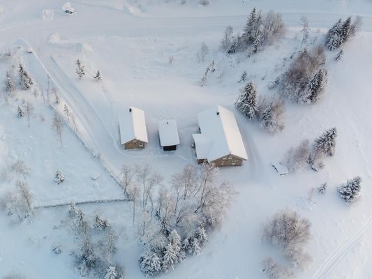 Storhus & Lillhus (8+2 bäddar) med vedeldad bastu - Bild 24