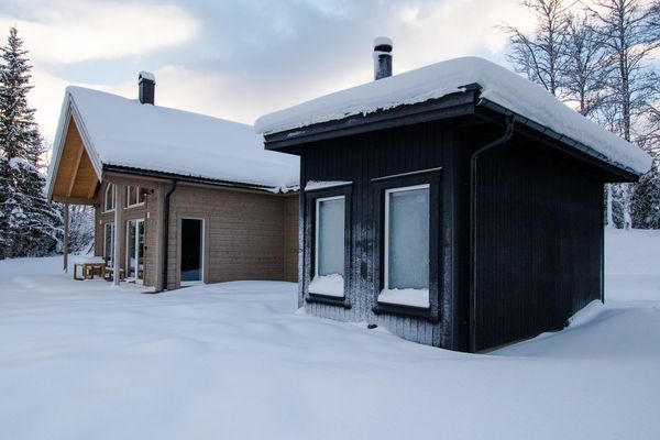 Storhus & Lillhus (8+2 bäddar) med vedeldad bastu - Bild 22