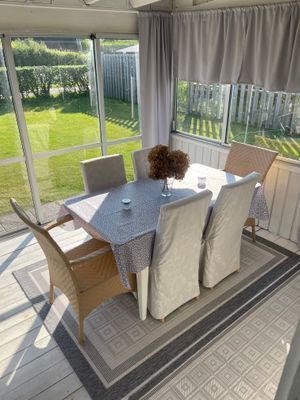 Hyr denna stuga i Halmstad på 45 m². 6 sängplatser. 5 500 - 9 000 kr per vecka. Se bilder och tillgänglighet här.