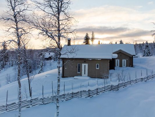 Storhus & Lillhus (8+2 bäddar) med vedeldad bastu - Bild 32