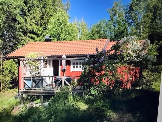 Sjönära mysig stuga i Åsättra, Ljusterö