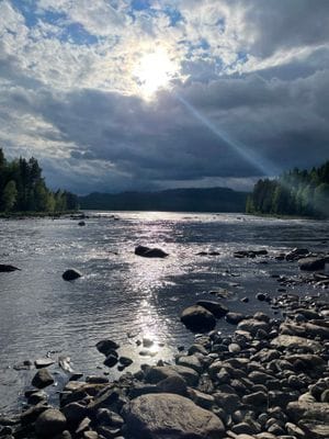 Fritidshus med närheten till fjällvärden och fiske