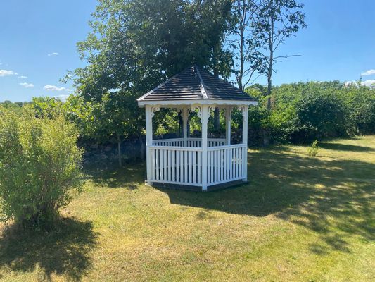 Bild 4 på Fin välplanerad stuga med lantligt läge