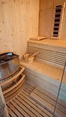 Charmigt Semesterhus med bastu och trädgård