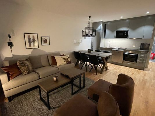 Hyr denna stuga i Stöten på 55 m². 6 sängplatser. 6 990 - 18 990 kr per vecka. Se bilder och tillgänglighet här.