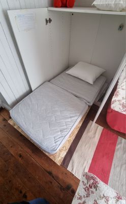 Utfällbar barnsäng 160x80cm