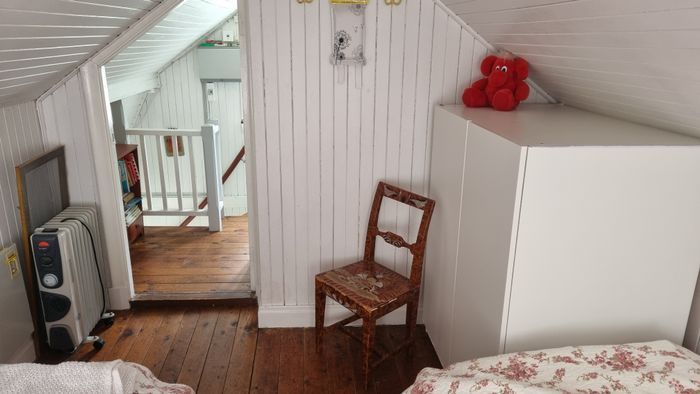 Sängskåp för barnsäng 160x80cm