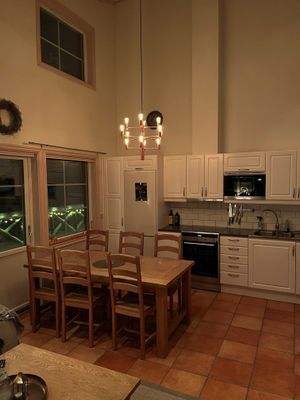 Hyr denna stuga i Branäs på 100 m². 8-10 sängplatser. 5 000 - 26 500 kr per vecka. Se bilder och tillgänglighet här.