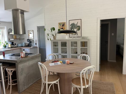 Modernt hus i Torslunda med pool - Bild 8