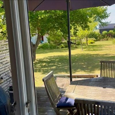 Bild 3 på Modern stuga för två, i lugn miljö.