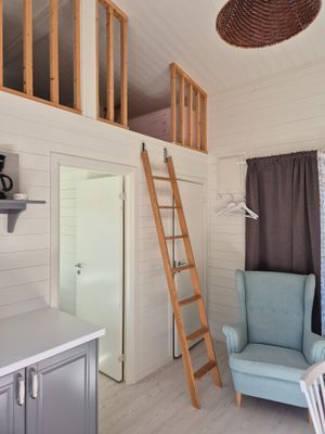 Attefallsstuga i Drag, havs och skogsnära - Bild 8