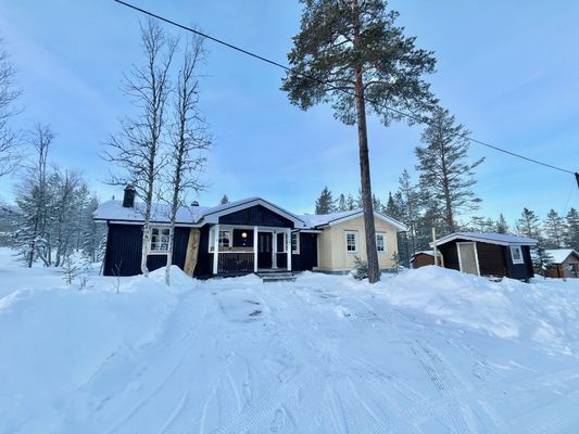 Mysig nyrenoverad stuga i Fjätervålen.