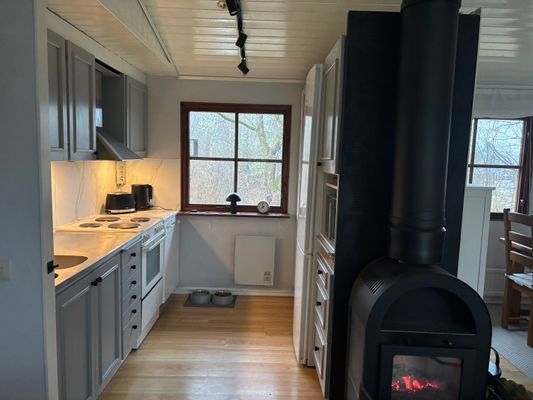 Charmig röd stuga i Valbo-Ryr - Bild 7