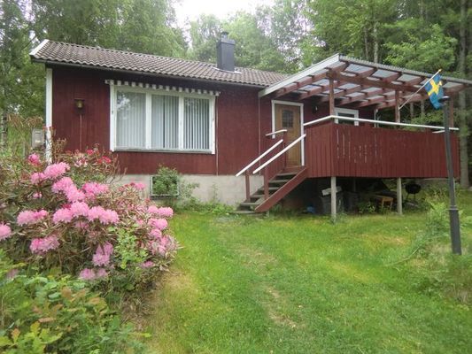 Prisvärd lantlig stuga nära bad/fiskesjö o havet. - Bild 9