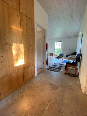 Hyr denna stuga i Grötlingbo på 62 m². 6 sängplatser. 8 800 - 10 800 kr per vecka. Se bilder och tillgänglighet här.