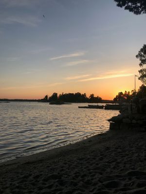 SJÖTOMT I SÖDERLÄGE, 15 min. från Stockholm City - Bild 65