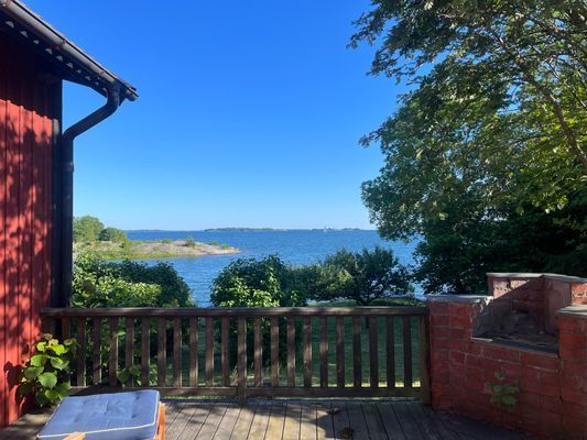 Bild 3 på Rymligt sommarhus, fri havsutsikt och egen brygga