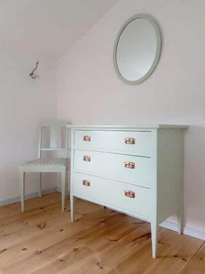 Bo på idyllisk bondgård | Nära sjö med fri båt - Bild 17