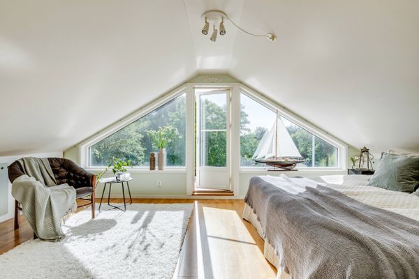 Hyr denna stuga i Västra Götaland på 120 m². 7 sängplatser. Från 16 576 kr per vecka. Se bilder och tillgänglighet här.