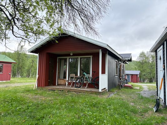 Hyr denna stuga i Ramundberget på 40 m². 4-6 sängplatser. Från 3 800 kr per vecka. Se bilder och tillgänglighet här.