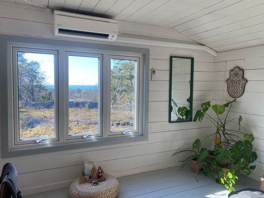 Hus med havsutsikt nära Själsö hamn utanför Visby - Bild 14