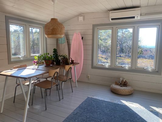 Hus med havsutsikt nära Själsö hamn utanför Visby - Bild 15