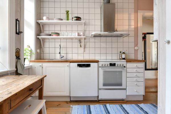 Hyr denna stuga i  på 80 m². 3 sängplatser. Pris ej tillgängligt. Se bilder och tillgänglighet här.