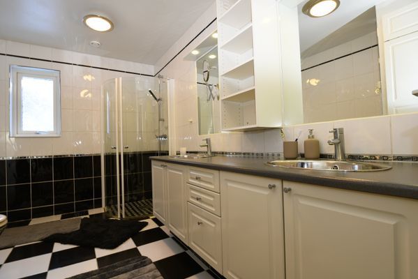 Semesterhus i Kärna, nära salta bad | SE09034 - Bild 18