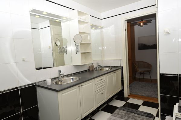 Semesterhus i Kärna, nära salta bad | SE09034 - Bild 7