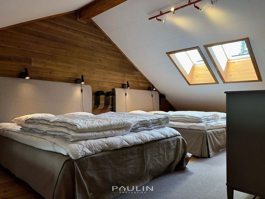 Hyr denna stuga i Sälen på 109 m². 10 sängplatser. 10 000 - 45 000 kr per vecka. Se bilder och tillgänglighet här.