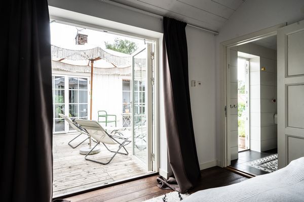Strandnära familjeparadis med stor trädgård - Bild 16