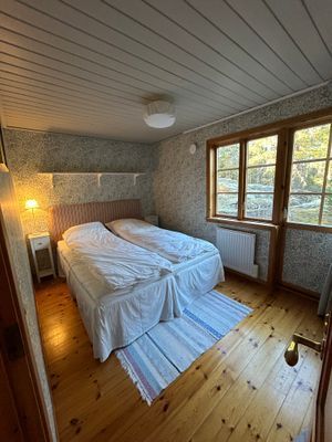 Charmigt skärgårdshus med solig altan - Bild 10