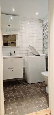 Charmig sommarstuga med härligt barnvänlig tomt - Bild 20