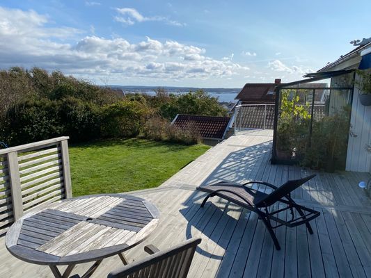 Hyr denna stuga i Lysekil på 165 m². 8-11 sängplatser. Från 22 400 kr per vecka. Se bilder och tillgänglighet här.