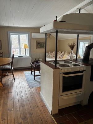 Charmig stuga på Ornö – nära hav, skog och natur - Bild 19