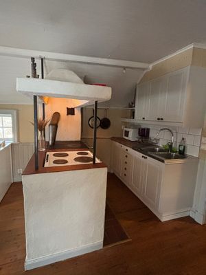 Charmig stuga på Ornö – nära hav, skog och natur - Bild 14