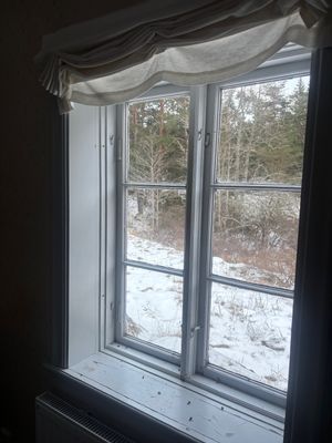 Charmig stuga på Ornö – nära hav, skog och natur - Bild 12