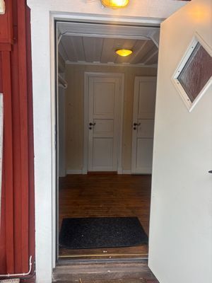 Charmig stuga på Ornö – nära hav, skog och natur - Bild 20