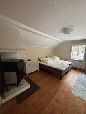 Charmig stuga på Ornö – nära hav, skog och natur - Bild 17