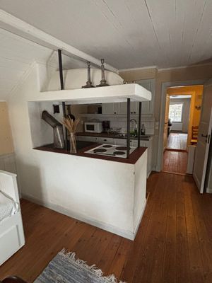 Charmig stuga på Ornö – nära hav, skog och natur - Bild 15