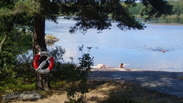 Rymligt hus nära bad och Stockholm city - Bild 18