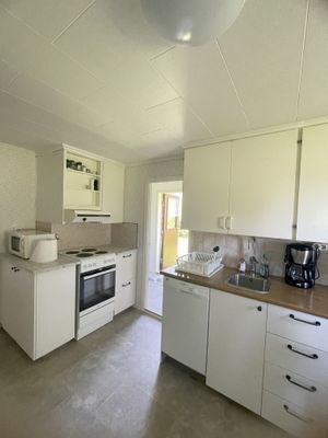 Mysig stuga med sjöutsikt, inkl. båt och brygga - Bild 21